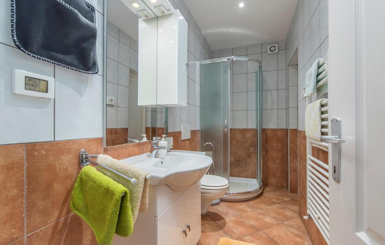 Apartment Complex Iris بوريتش المظهر الخارجي الصورة