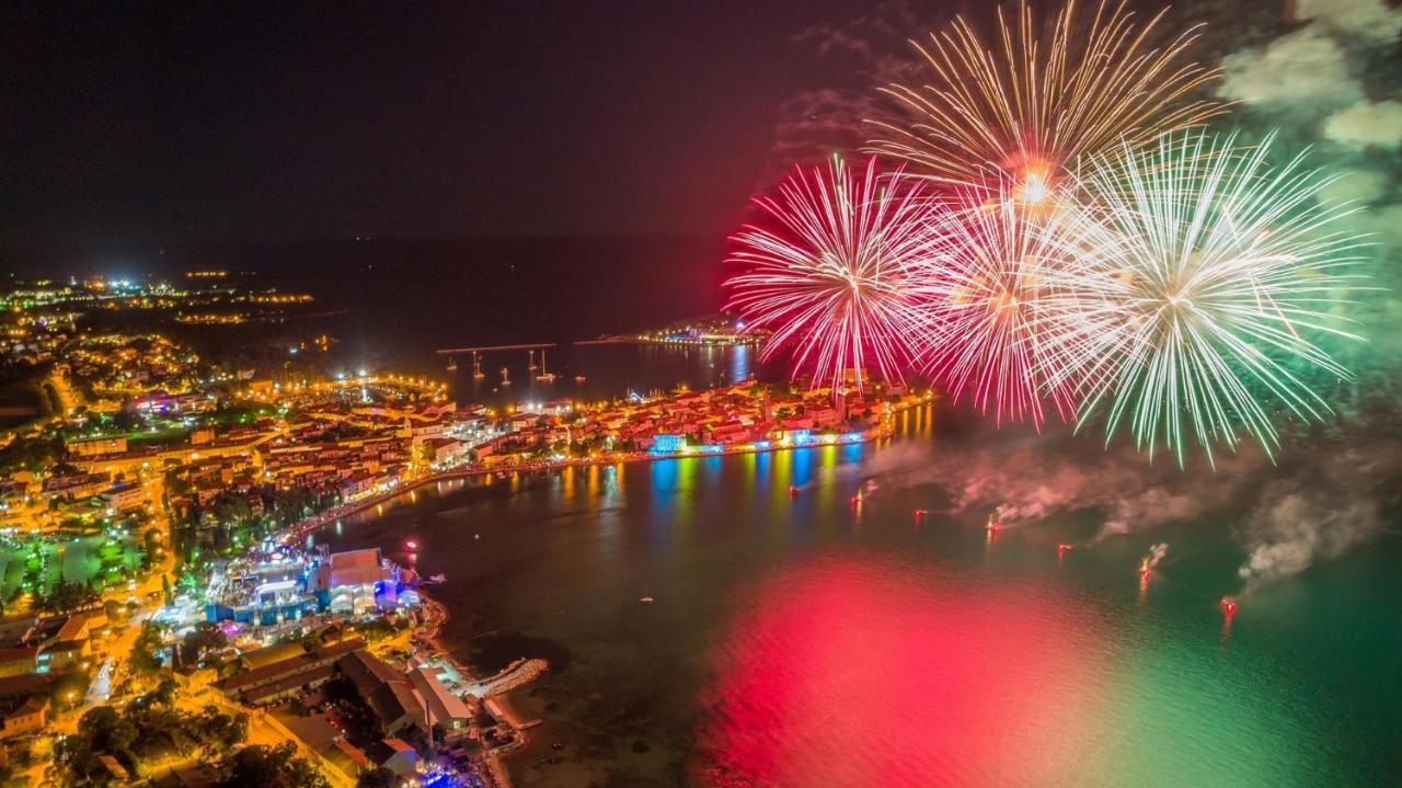Apartment Complex Iris بوريتش المظهر الخارجي الصورة